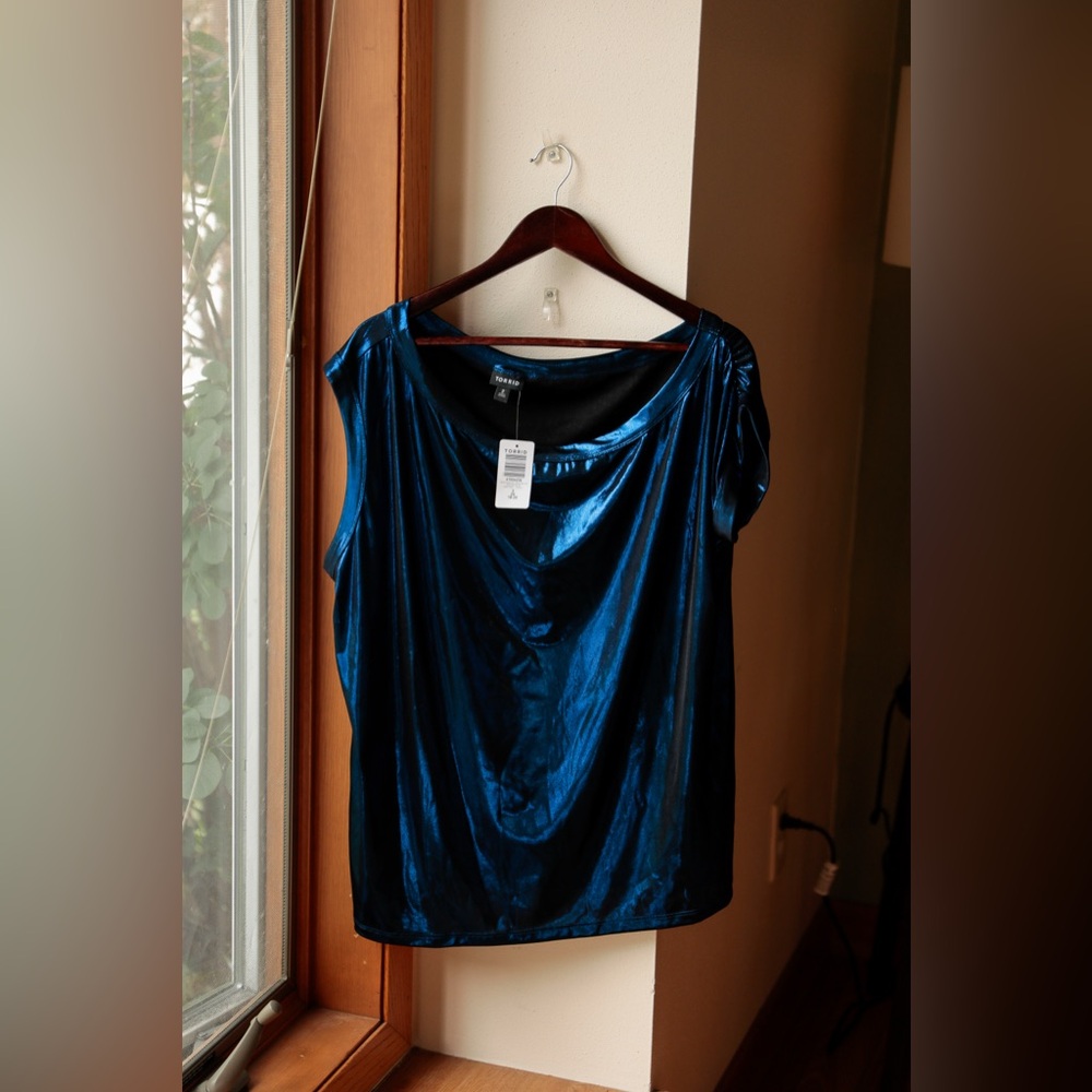 Torrid Liquid Shine off-the-shoulder top